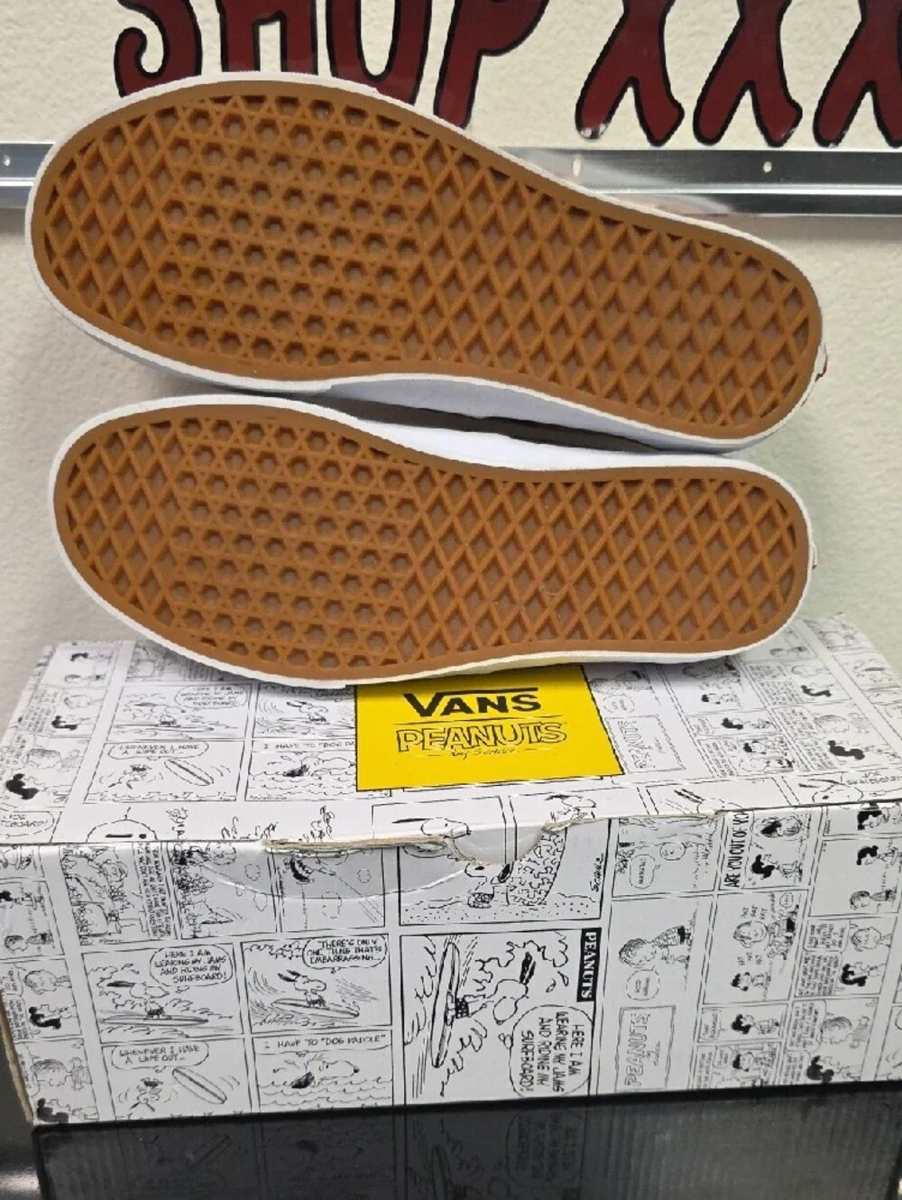 Vans x Peanuts Dance Party Pink Men’s 7.5 Women’s 9 New